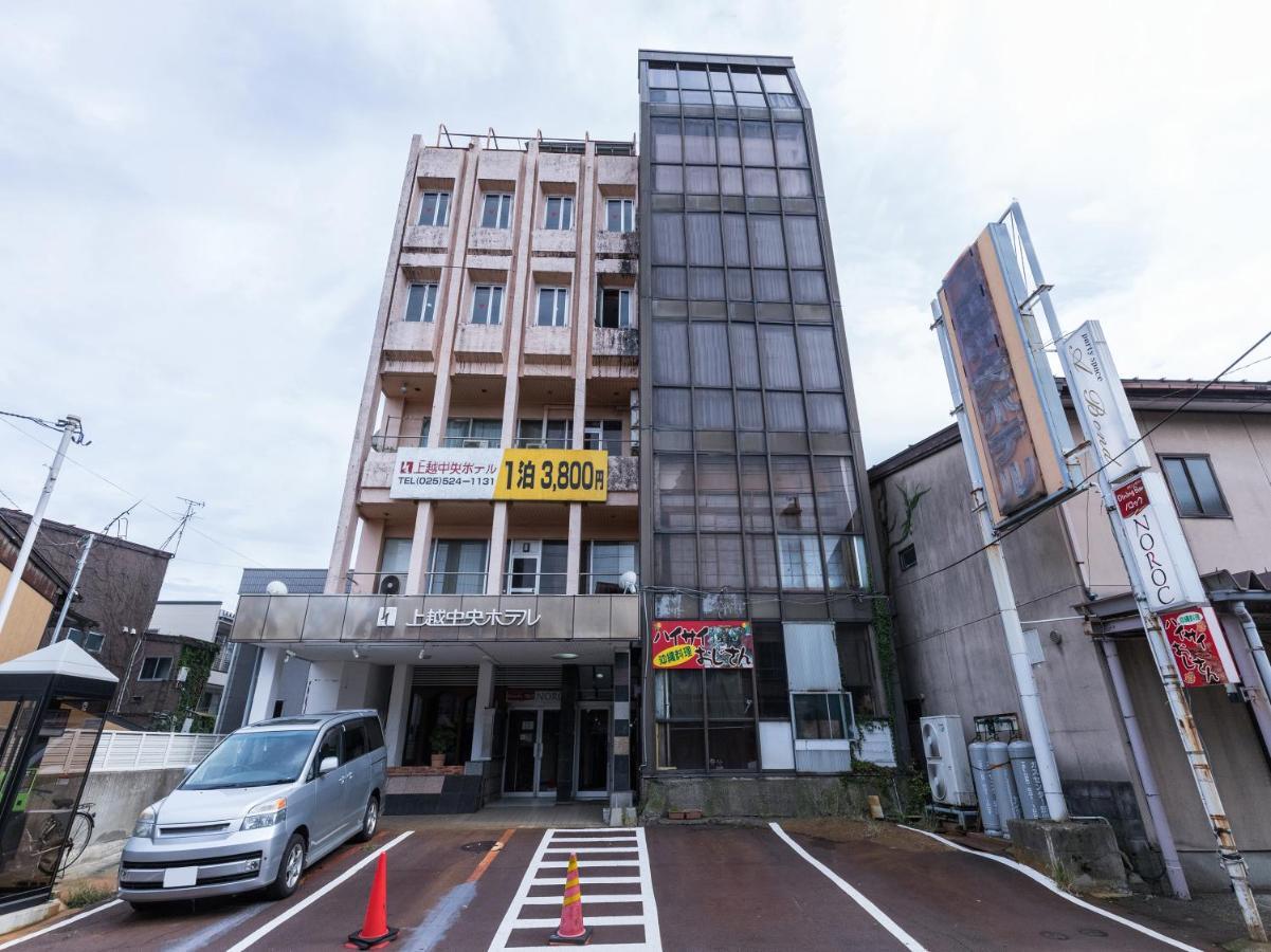 Oyo Joetsu Central Hotel Takada-Nakamachi Exterior photo